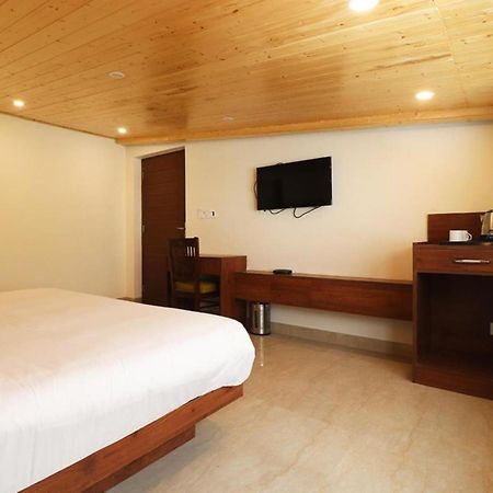 Hotel Mussoorie Heights デヘラードゥーン エクステリア 写真