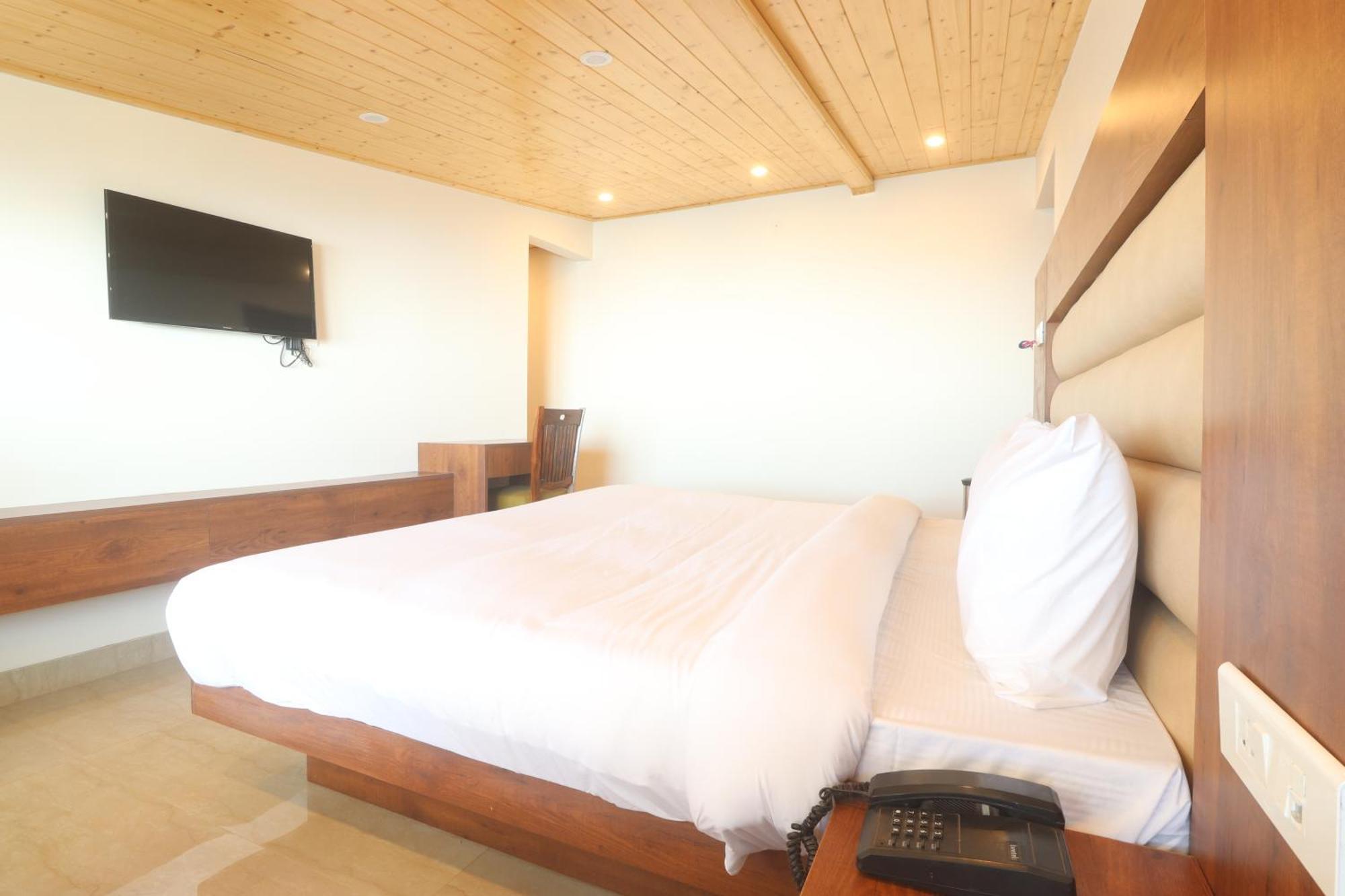 Hotel Mussoorie Heights デヘラードゥーン エクステリア 写真